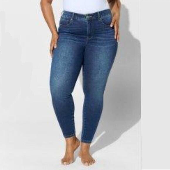 Torrid Women Blue Jeans Plus 22R Sky High Rise Skinny Stretch Curvy Classic - Picture 1 of 16